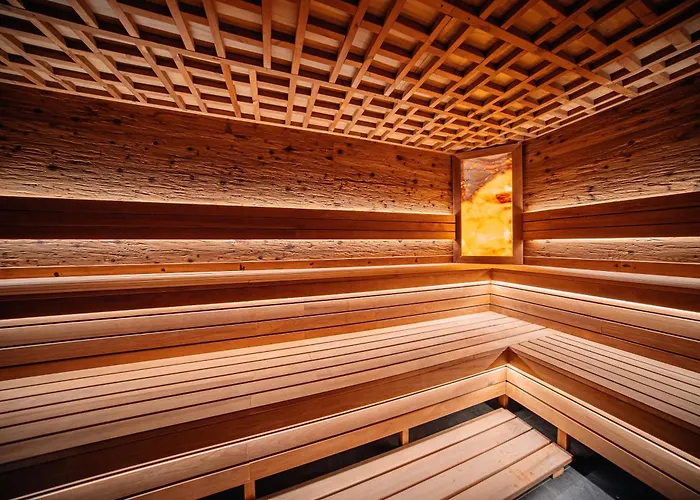 Grand - Fitness & Hotel 5*