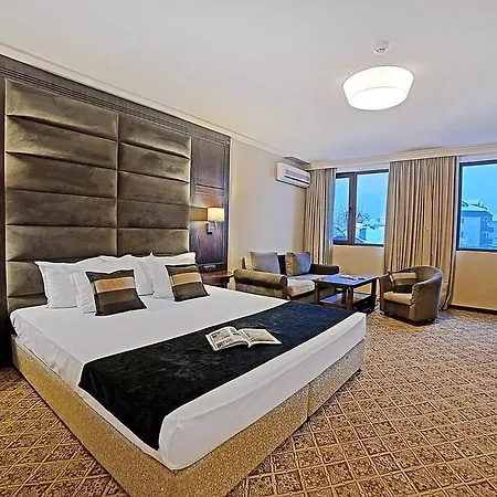 Grand - Fitness & 4* Banszko