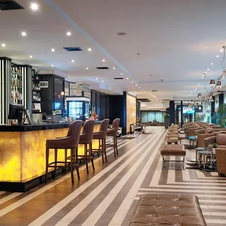 Grand - Fitness & Szálloda 4*