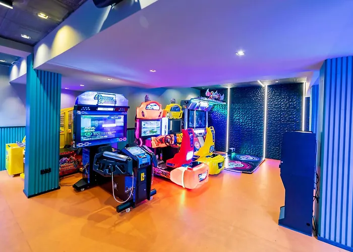 Grand - Fitness & Hotel