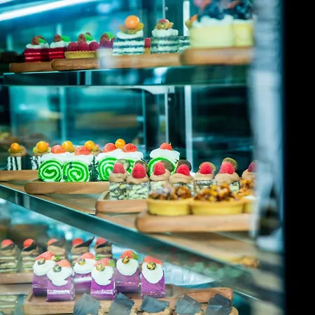 Grand - Fitness & فندق