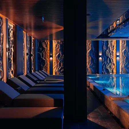 Grand - Fitness & Hotel