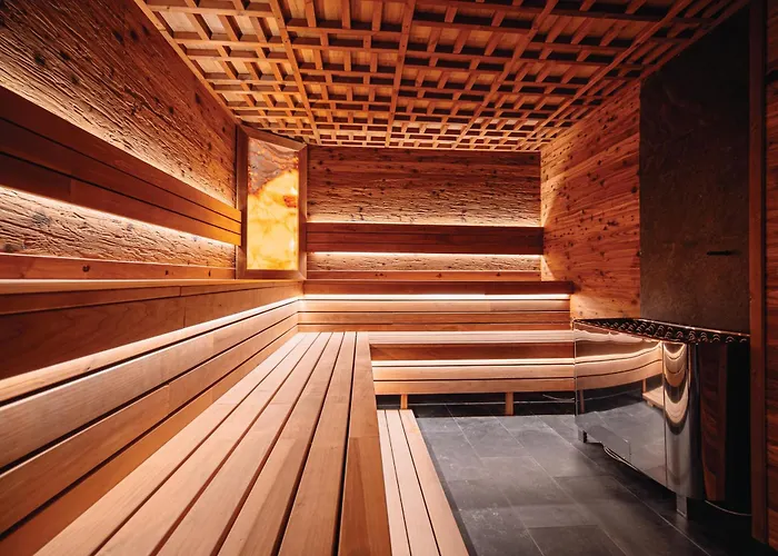 Grand - Fitness & Отель Банско